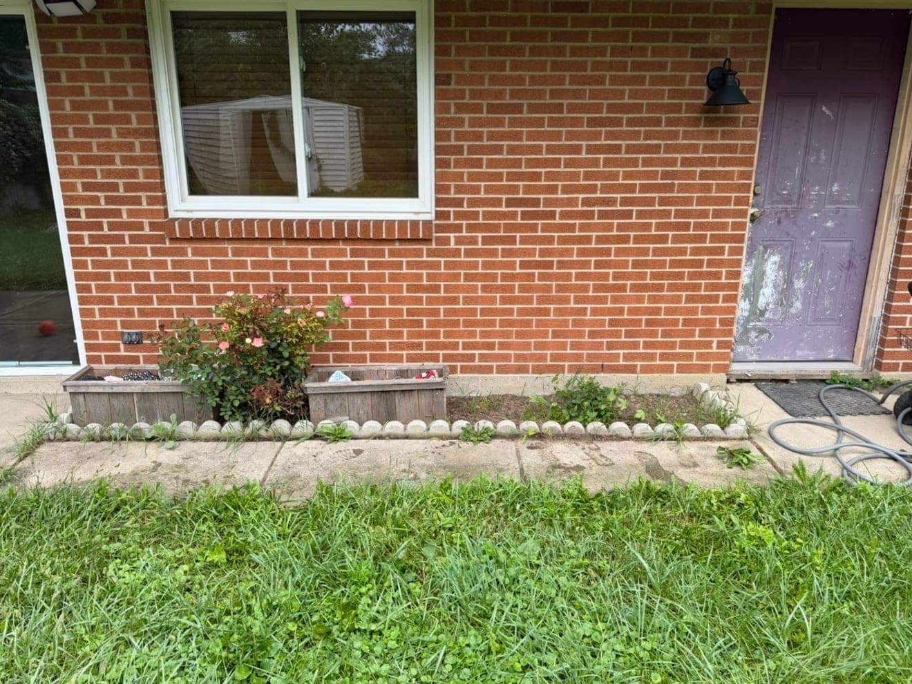 Before: Front Bed Mulch & Stone Border, Lima, OH